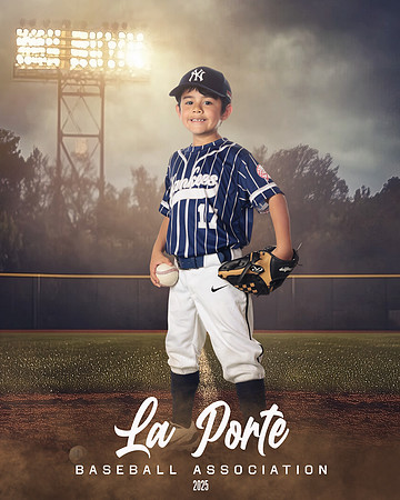 8U_Pinto_Yankees_Sanchez_Michael_LP023745_FIELDLIGHTS