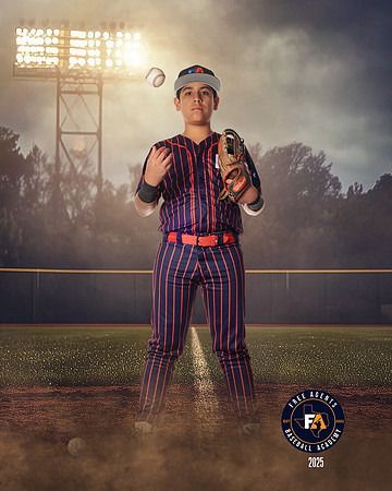 12U MAJOR HYDE_RODRIGUEZ_LUKE_IMGL4953_FIELDLIGHTS