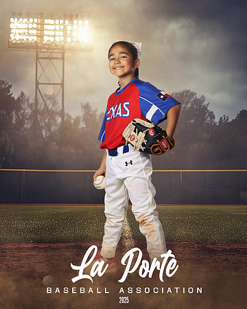 8U_Pinto_Rangers_Sanchez_Khloe_LP011362_FIELDLIGHTS