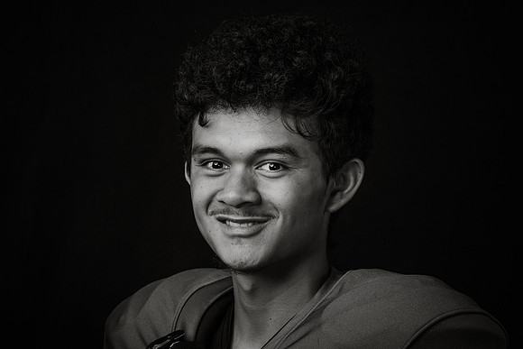 VARSITY_FRANCISCO_LA'AKEA_143A0050bw