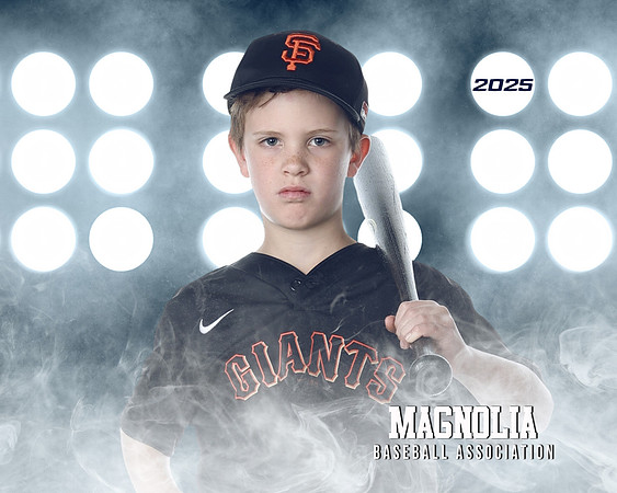 9_10U_Giants_Fossati_Tagenn_MAG15522_LIT