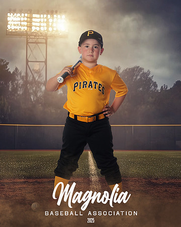 6U_Pirates_Cordova_Luke_MAG25865_FIELD LIGHTS_