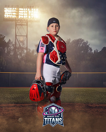 11U_JOHNSON_SETH_CAM14767_FIELDLIGHTS