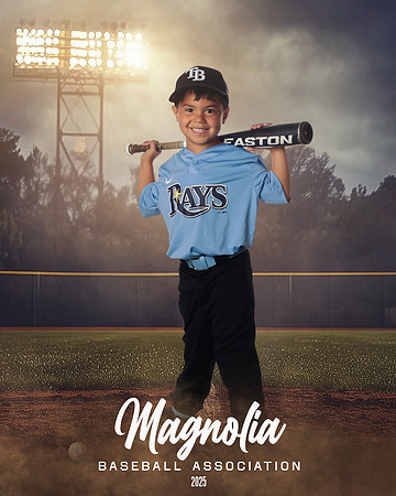 4_5U_Rays_Robles_Nehemiah_MAG25390_FIELD LIGHTS_
