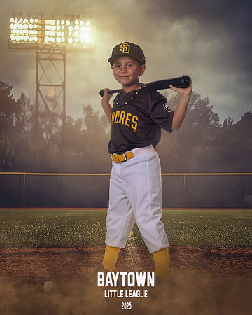 M2_ Padres_Rodriguez_Adrian_BAY13913_FIELDLIGHTS