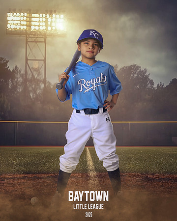 M2_ Royals_ESTRADA_CHRISTIAN_BAY29532_FIELDLIGHTS