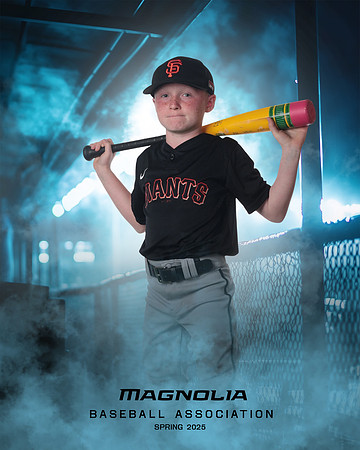 8U_Giants_Powers_Beaux_MAG27387_DUGOUT_