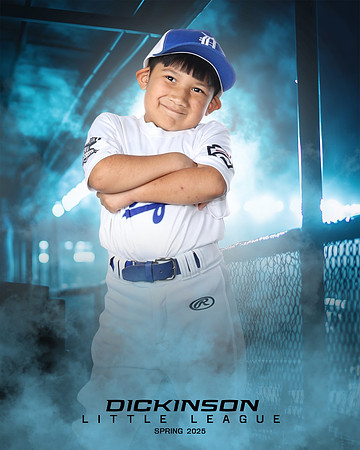 CP5U_ROYALS_Yax_Ricardo_DLL11828_DUGOUT