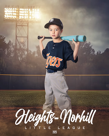 TB_TIGERS_McMurrey_Marshall_HN020944_FIELDLIGHTS