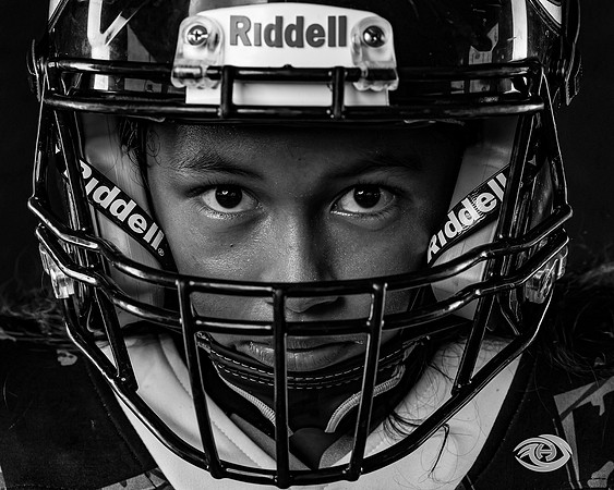 10U_Mahi-iokia_Kalaualii_143A9328_HELMET_ (2)