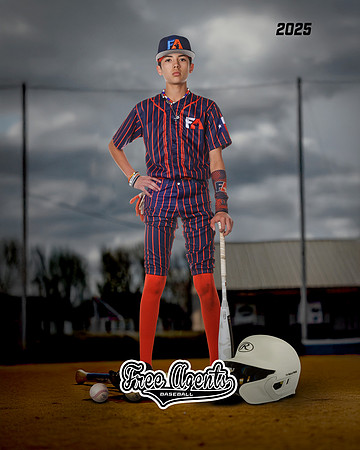 13U_ELLIOTT_RYKER_SF_27113_BACKGROUND_TURN