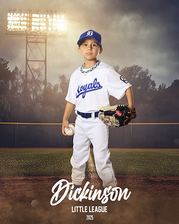 CP5U_ROYALS_Gonzales_Asher_DLL11967_FIELD LIGHTS_