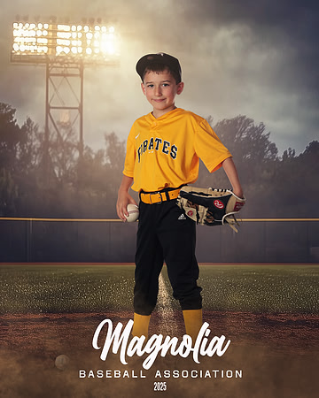 4_5U_Pirates_Shaver_Kade_MAG25336_FIELD LIGHTS_