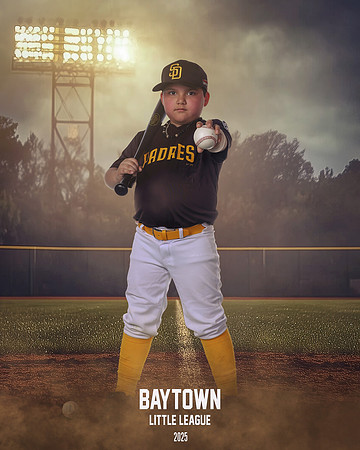 M2_ Padres_Garza_Sebastian_BAY13883_FIELDLIGHTS