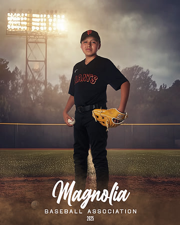 11_12U_Giants_Castillo_Jesse_MAG26433_FIELD LIGHTS_