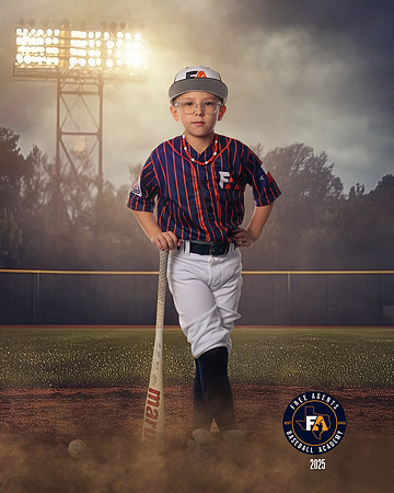 9U MINTER_MANNING_LIAM_IMGL4611_FIELDLIGHTS
