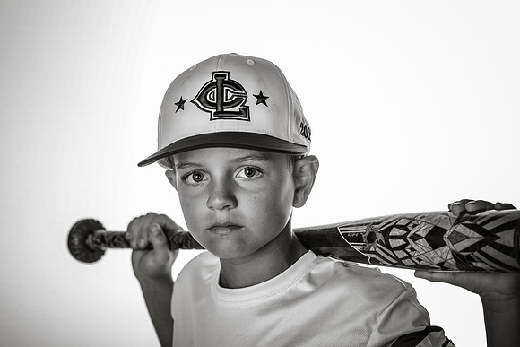 8U_White_Cary_Cash_MAG21926