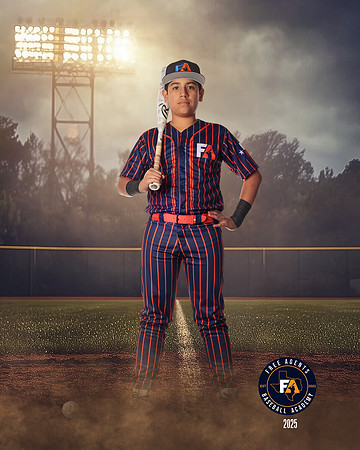 12U MAJOR HYDE_RODRIGUEZ_LUKE_IMGL4949_FIELDLIGHTS