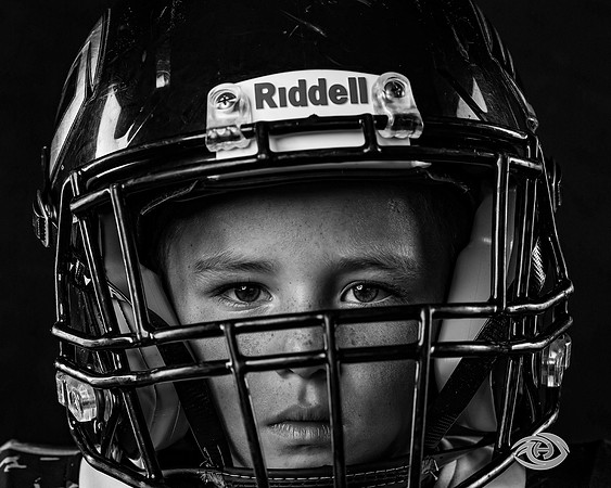 8U RED_Parks_Elias_143A9260_HELMET_ (2)