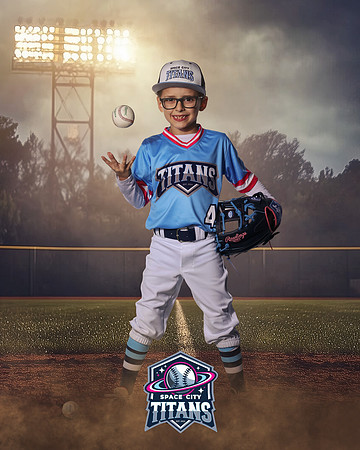 8U_Grange_Wyatt_CAM14696_FIELDLIGHTS