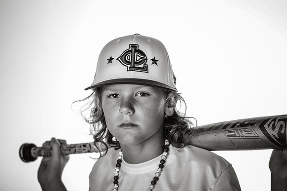 9U White_Hollan_Cayson_MAG21827