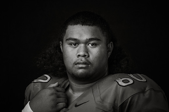 JRVARSITY_OFISA_SALOTA_143A9941bw