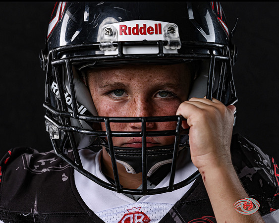 8U RED_Parks_Maximus_143A9249_HELMET_
