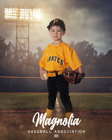 4_5U_Pirates_McKey_Carson_MAG25347_FIELD LIGHTS_