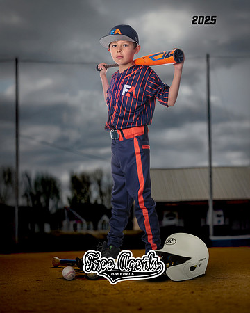 8U_ELLIOTT_TRIPP_IMGL4703_BACKGROUND_TURN