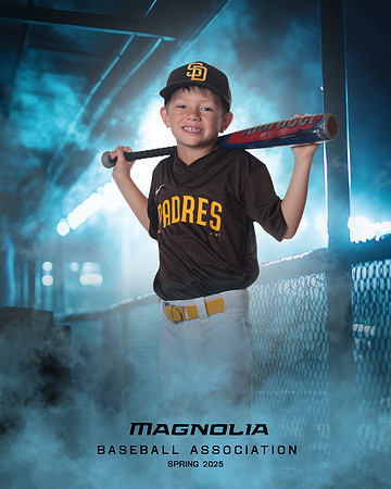 6U_Padres_Bybee_Benson_MAG26631_DUGOUT_
