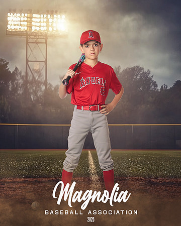 8U_Angels_Boutwell_Wyatt_MAG24849_FIELD LIGHTS_