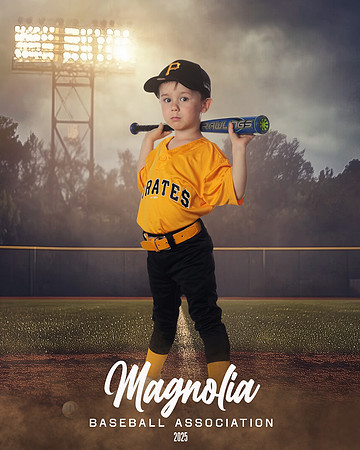 4_5U_Pirates_McKey_Carson_MAG25346_FIELD LIGHTS_