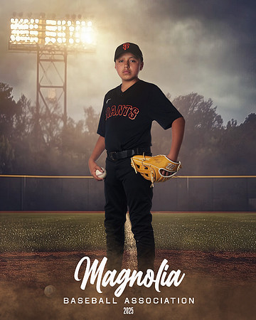 11_12U_Giants_Castillo_Jesse_MAG26434_FIELD LIGHTS_