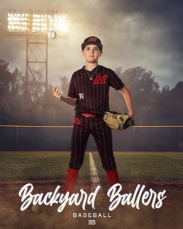 12U_Grey_Haynes_Jack_MAG14628_FIELD LIGHTS_