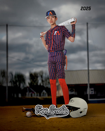 13U_ELLIOTT_RYKER_SF_27118_BACKGROUND_TURN
