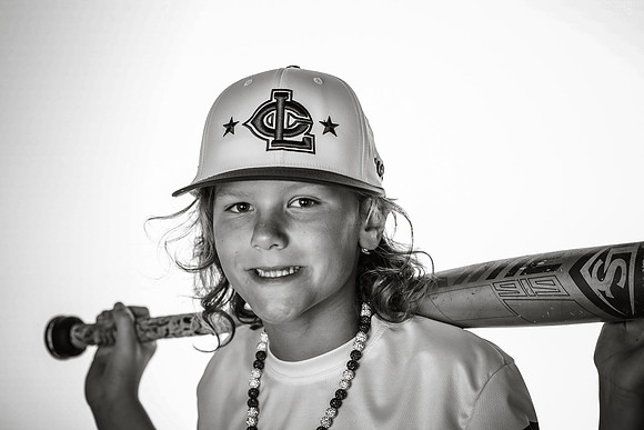 9U White_Hollan_Cayson_MAG21826