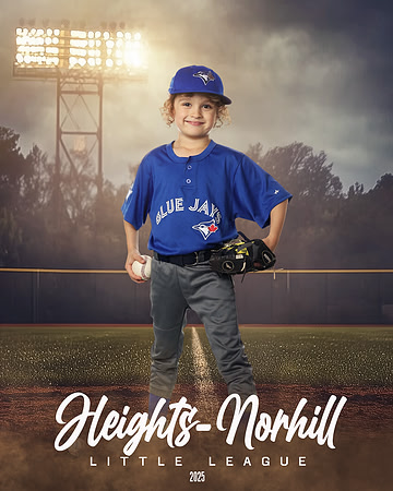 TB_BLUEJAYS_Claus_Nikita_HN010995_FIELDLIGHTS