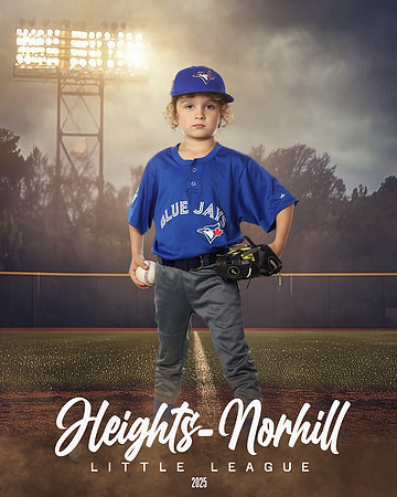 TB_BLUEJAYS_Claus_Nikita_HN010996_FIELDLIGHTS
