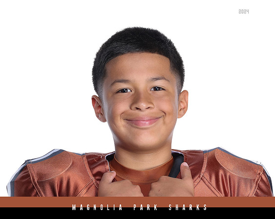 FRESHMAN_Salazar_Alexander_143A1284_HS_
