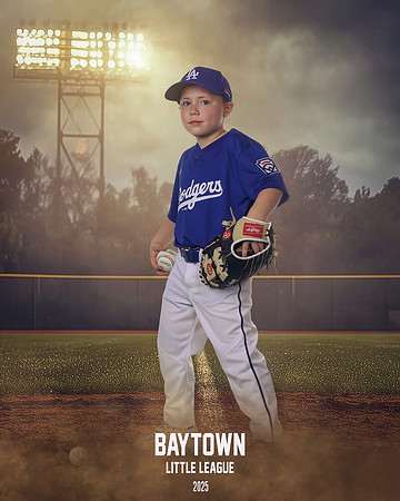 M2_ Dodgers_Brown_Henry_BAY13747_FIELDLIGHTS