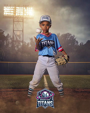 8U_Cabrera_Karson_CAM14733_FIELDLIGHTS