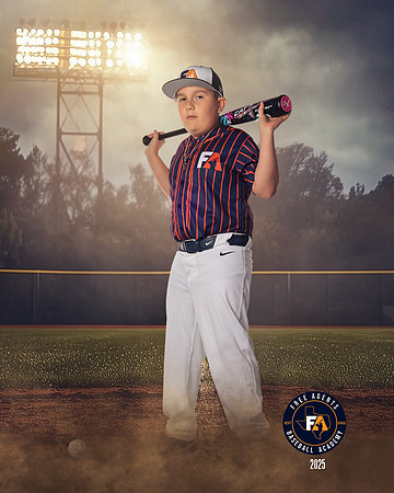 9U GARZA_VELA_JACOB_IMGL4903_FIELDLIGHTS
