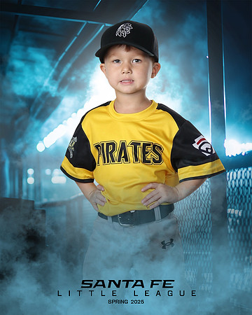 TB_PIRATES_Holmes_Kace_SF110126_DUGOUT