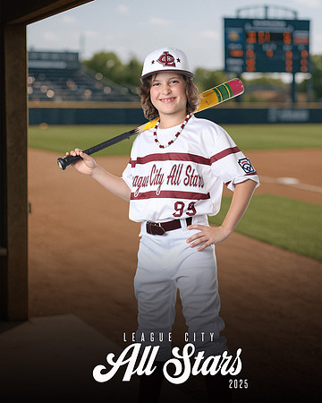 9U White_DeLuca_Griffin_MAG10218_DUGOUT