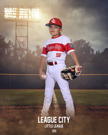AA.Birkensehr.Reds_Conner_Skylar_143A1259_FIELD LIGHTS_