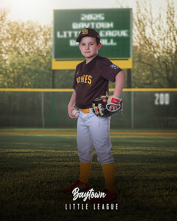 M2_ Padres_Lopez_Brigg_BAY13905_SIGN