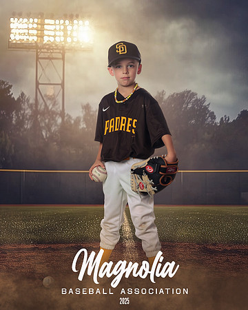 6U_Padres_Hendley_Myles_MAG26643_FIELD LIGHTS_