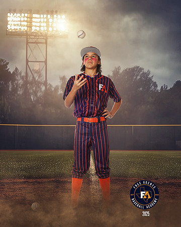 12U MAJOR HYDE_SALINAS_JESSE_SF_27110_FIELDLIGHTS