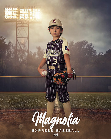 8U_Rivas_Caleb_MAG28125_FIELDLIGHTS