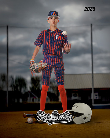 13U_ELLIOTT_RYKER_SF_27121_BACKGROUND_TURN